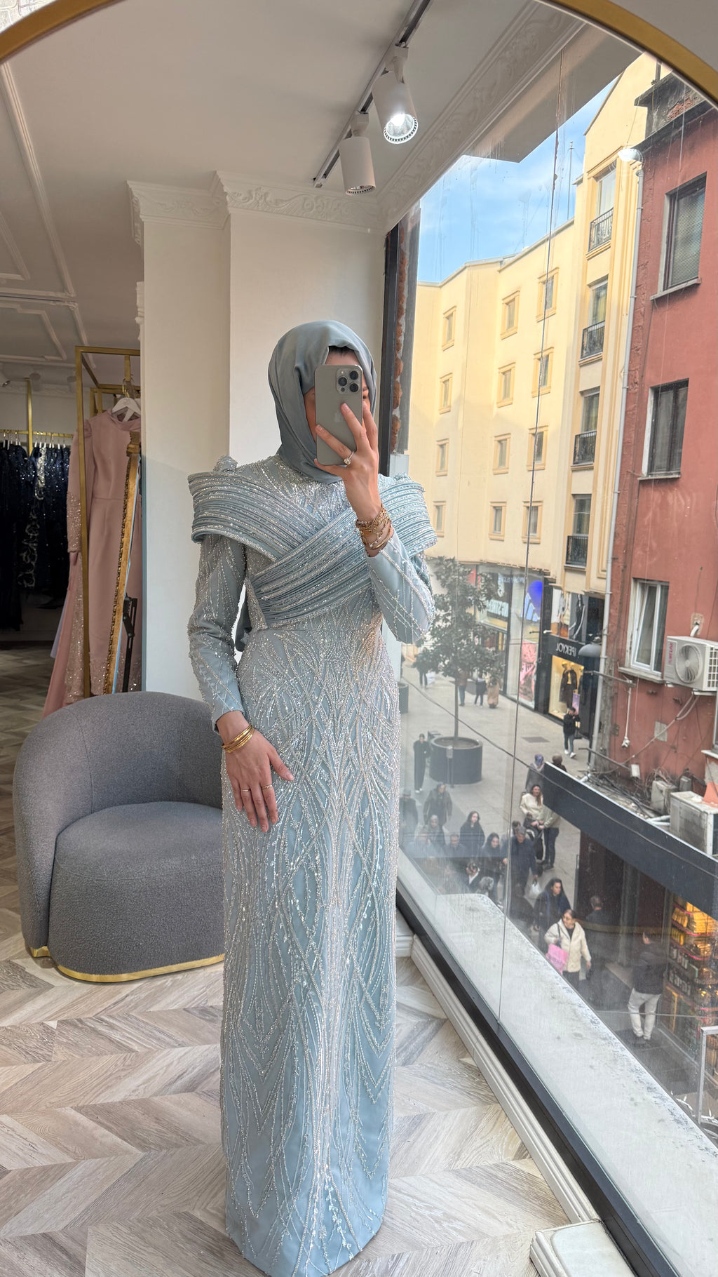 HELEN UZUN BEBE MAVİSİ - KİRALAMA